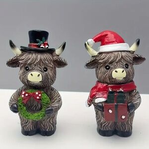 2 piece Christmas cow decor set